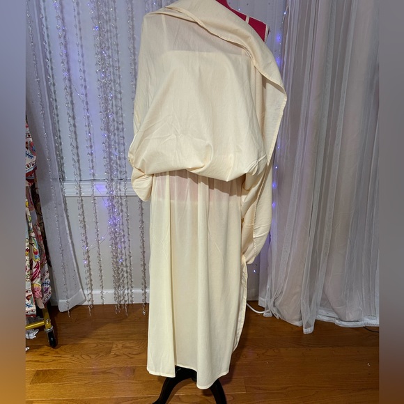 Cream Spring Dress - Picture 3 of 9